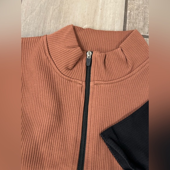 OQQ - NWT 2-Piece BodyCon Ribbed Zip-Front Short Sleeve Mini Dresses - Picture 7 of 8